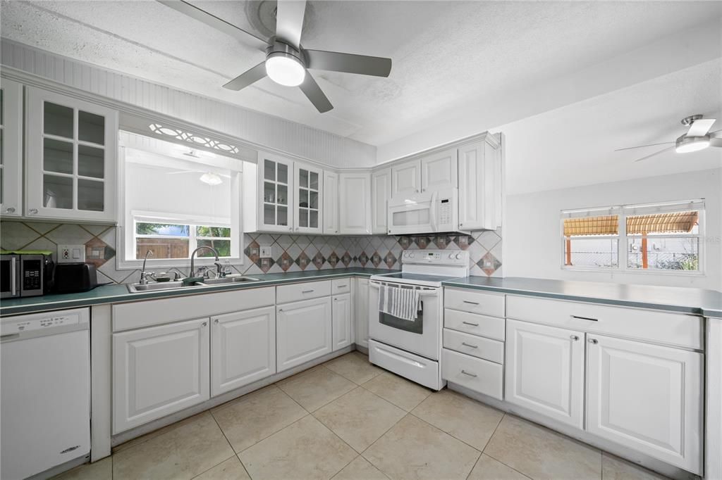 待售: $595,000 (3 贝兹, 2 浴室, 1508 平方英尺)