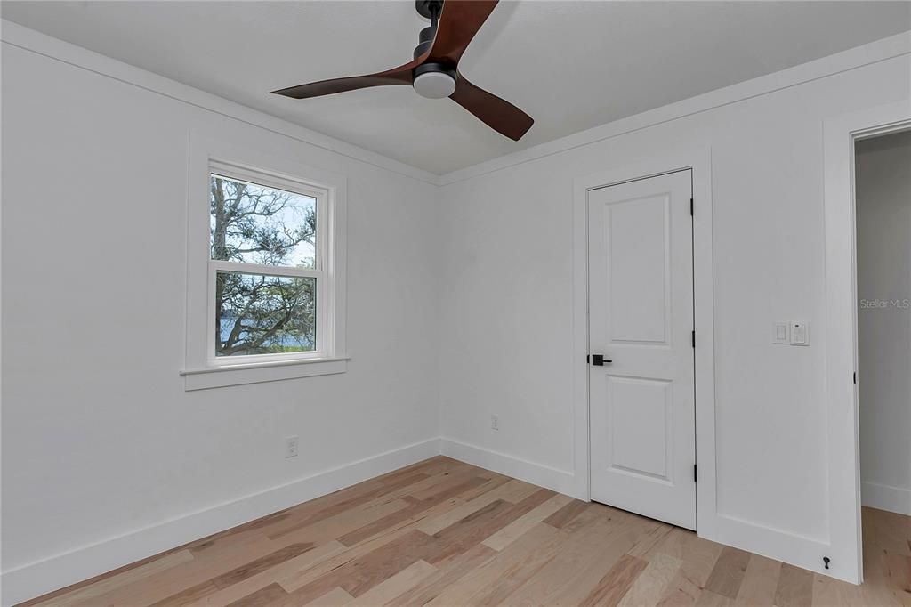 Activo con contrato: $725,000 (3 camas, 1 baños, 912 Pies cuadrados)