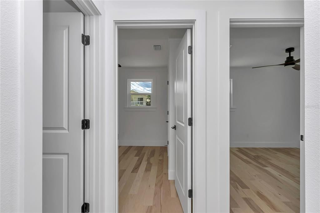 Activo con contrato: $725,000 (3 camas, 1 baños, 912 Pies cuadrados)