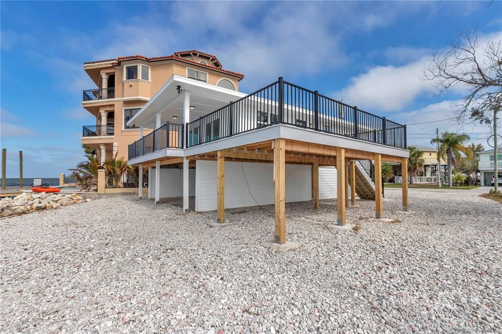 Activo con contrato: $725,000 (3 camas, 1 baños, 912 Pies cuadrados)