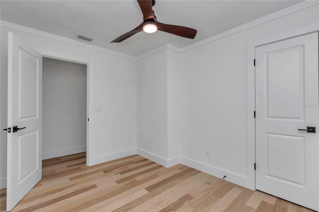 Activo con contrato: $725,000 (3 camas, 1 baños, 912 Pies cuadrados)