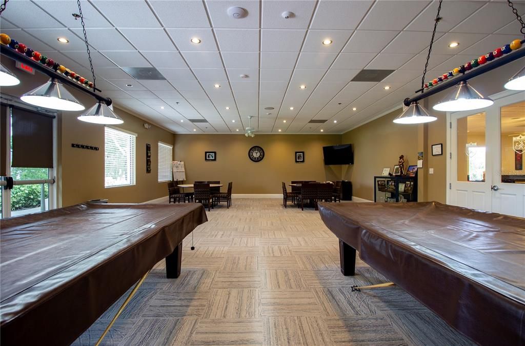 Activo con contrato: $320,000 (3 camas, 2 baños, 1892 Pies cuadrados)