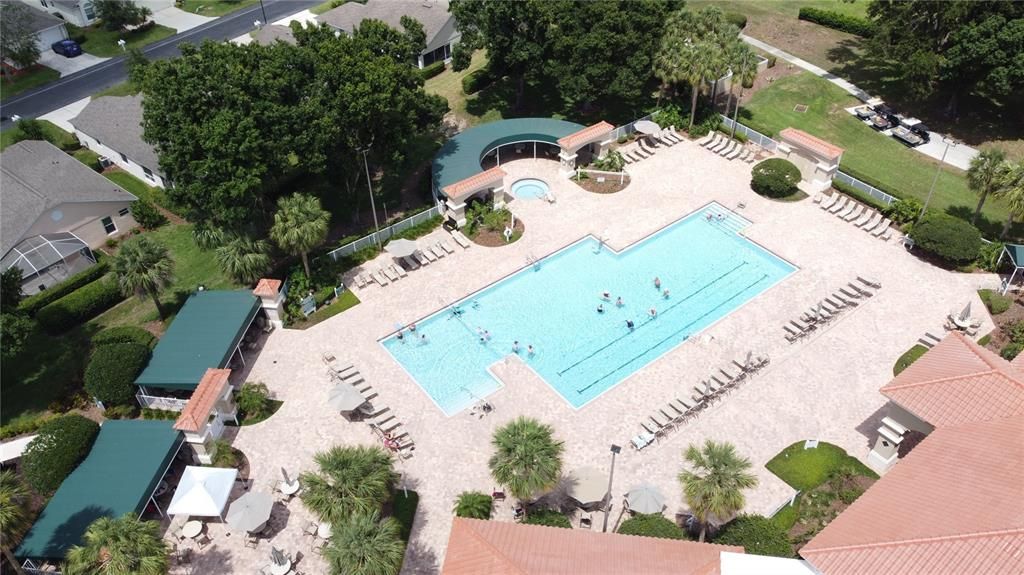 Activo con contrato: $320,000 (3 camas, 2 baños, 1892 Pies cuadrados)