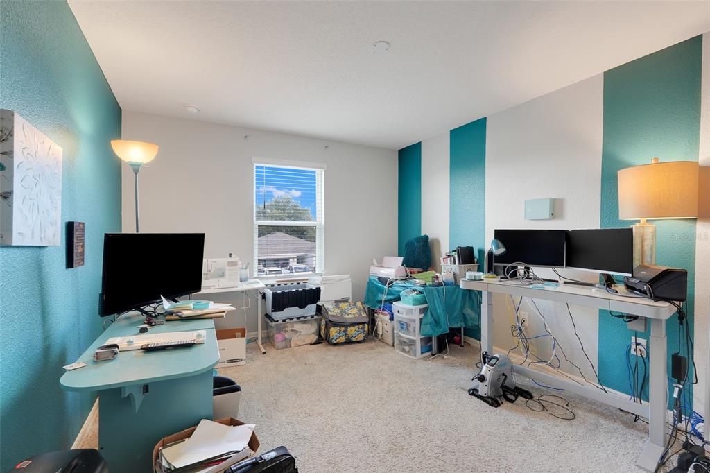 For Sale: $390,000 (5 beds, 3 baths, 3075 Square Feet)