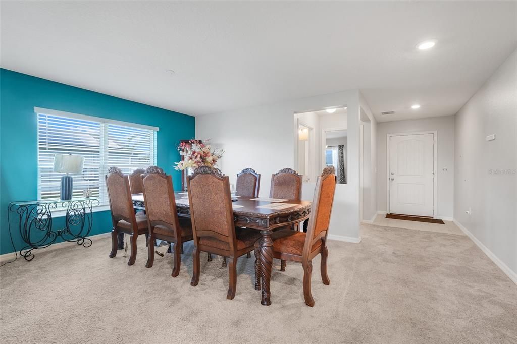 For Sale: $390,000 (5 beds, 3 baths, 3075 Square Feet)