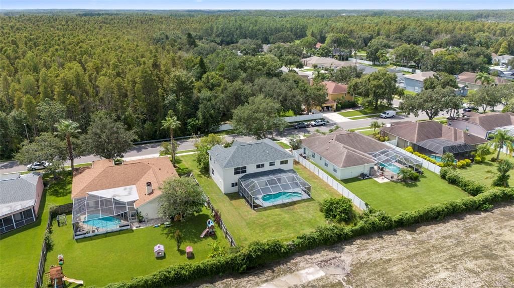 合同活跃: $744,900 (5 贝兹, 2 浴室, 3232 平方英尺)