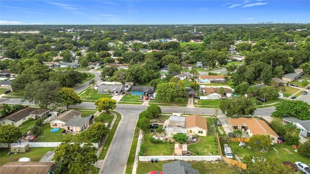 合同活跃: $249,900 (3 贝兹, 2 浴室, 1348 平方英尺)