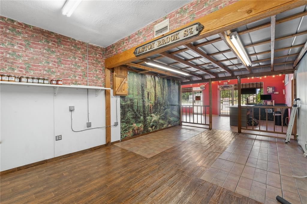 For Sale: $450,000 (0 beds, 0 baths, 4144 Square Feet)