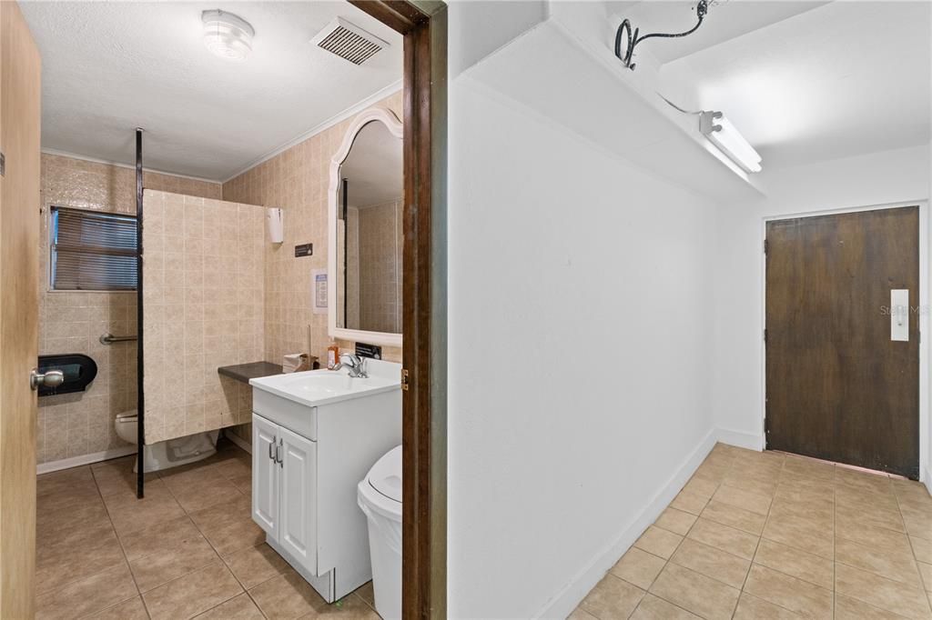 For Sale: $450,000 (0 beds, 0 baths, 4144 Square Feet)