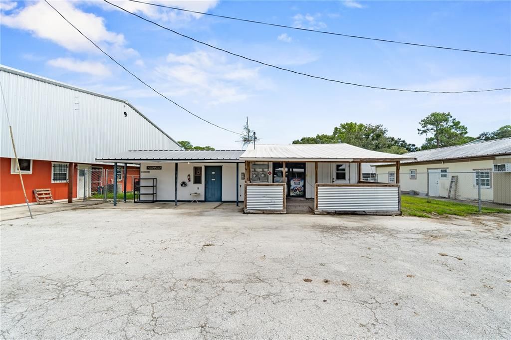 For Sale: $450,000 (0 beds, 0 baths, 4144 Square Feet)