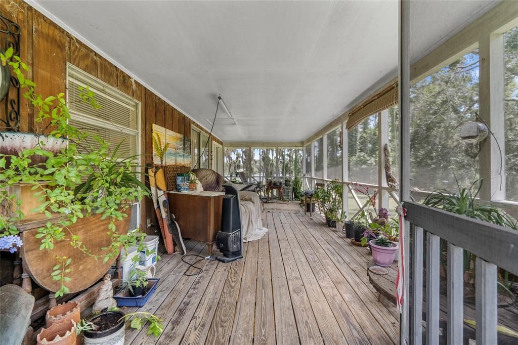 En Venta: $995,405 (4 camas, 3 baños, 3169 Pies cuadrados)