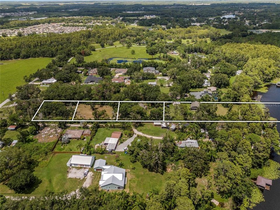 En Venta: $995,405 (4 camas, 3 baños, 3169 Pies cuadrados)