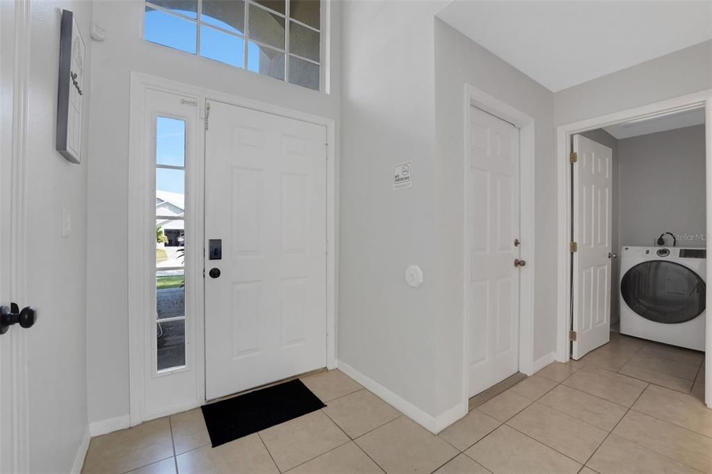 For Sale: $475,000 (5 beds, 2 baths, 2032 Square Feet)