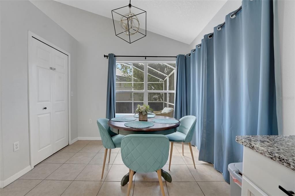 For Sale: $475,000 (5 beds, 2 baths, 2032 Square Feet)