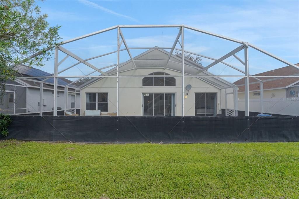 For Sale: $475,000 (5 beds, 2 baths, 2032 Square Feet)