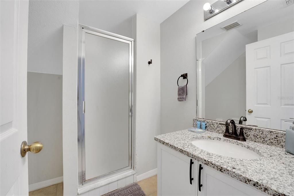 For Sale: $475,000 (5 beds, 2 baths, 2032 Square Feet)