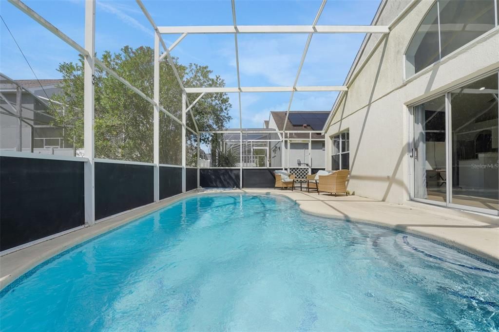 For Sale: $475,000 (5 beds, 2 baths, 2032 Square Feet)