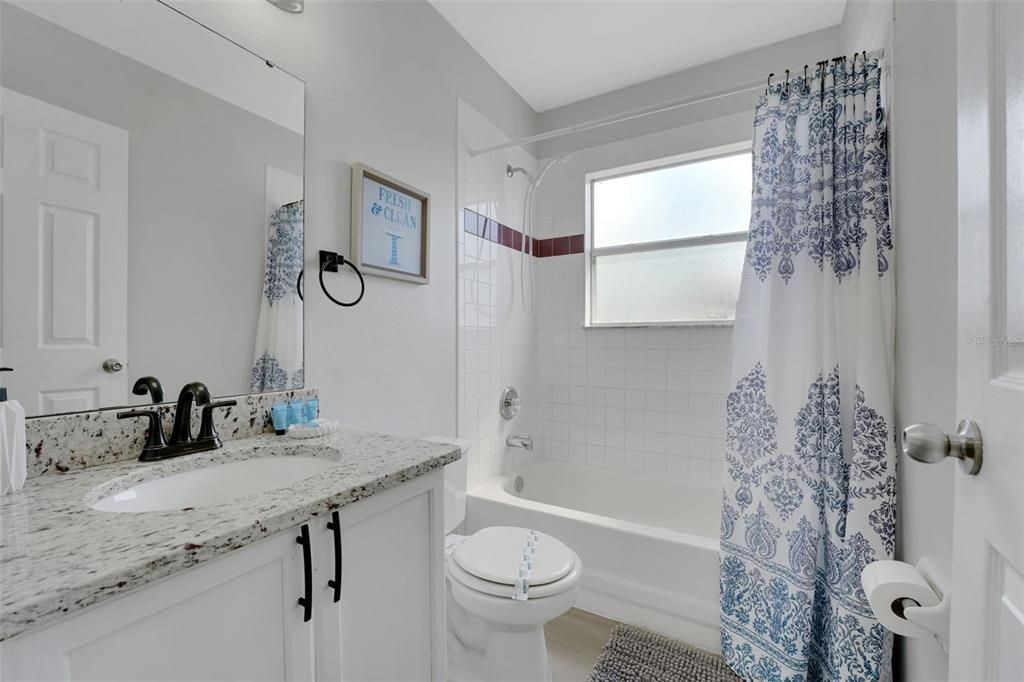 For Sale: $475,000 (5 beds, 2 baths, 2032 Square Feet)