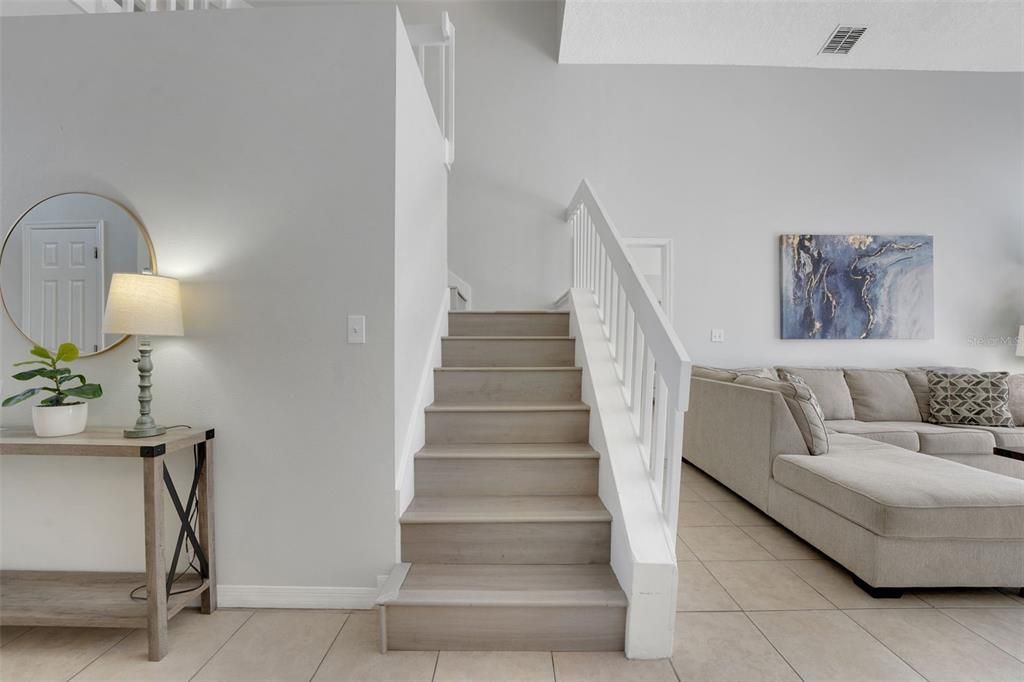 For Sale: $475,000 (5 beds, 2 baths, 2032 Square Feet)