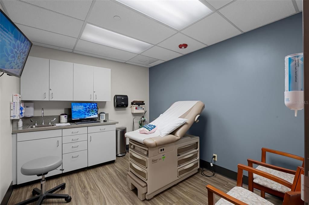 待售: $1,250,000 (0 贝兹, 0 浴室, 3467 平方英尺)