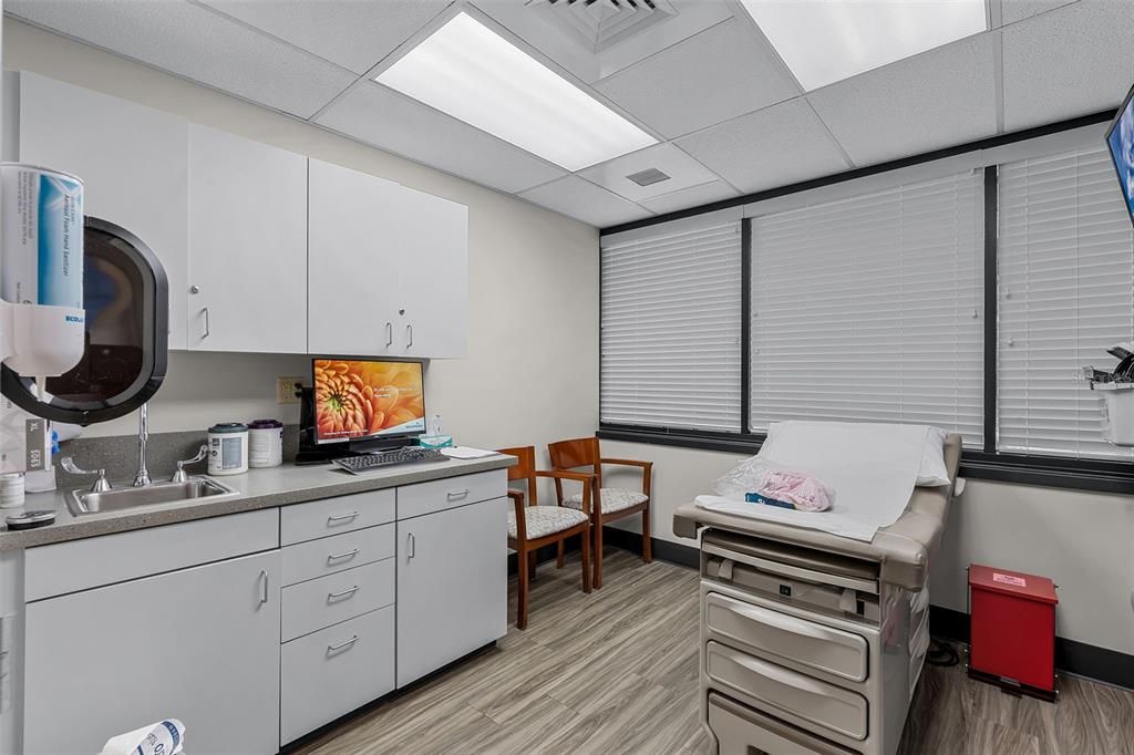 待售: $1,250,000 (0 贝兹, 0 浴室, 3467 平方英尺)