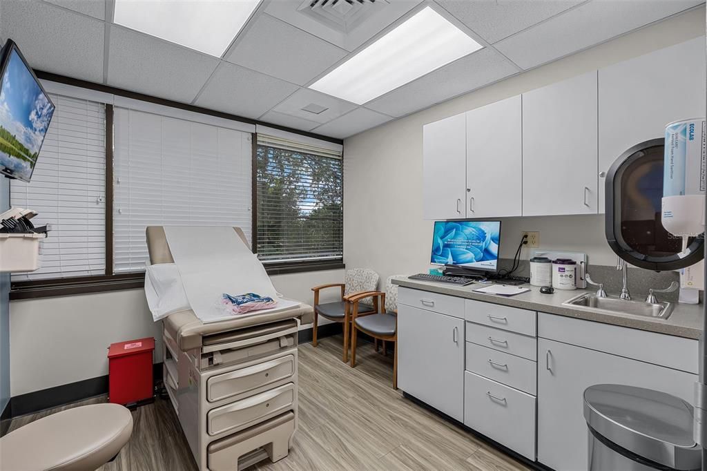 待售: $1,250,000 (0 贝兹, 0 浴室, 3467 平方英尺)