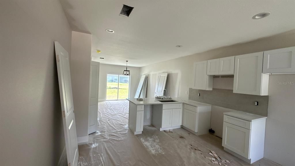 For Sale: $377,000 (6 beds, 0 baths, 2324 Square Feet)