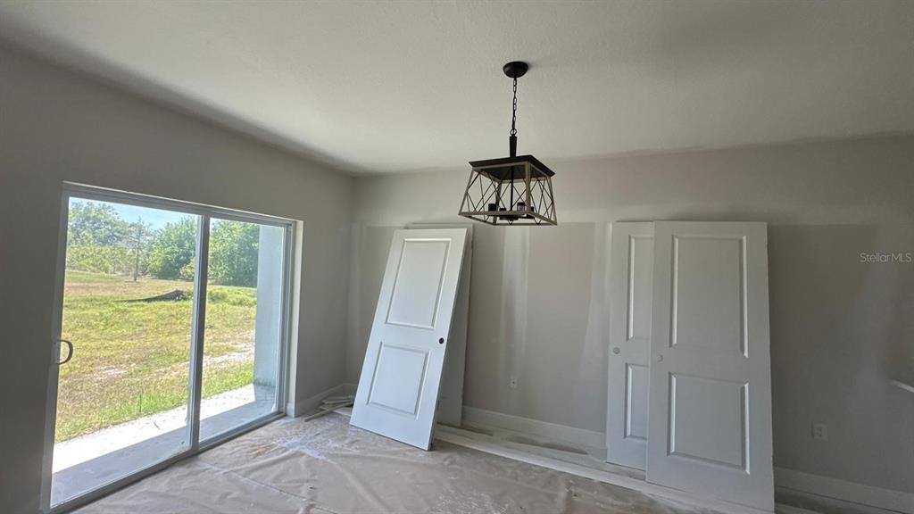 For Sale: $377,000 (6 beds, 0 baths, 2324 Square Feet)