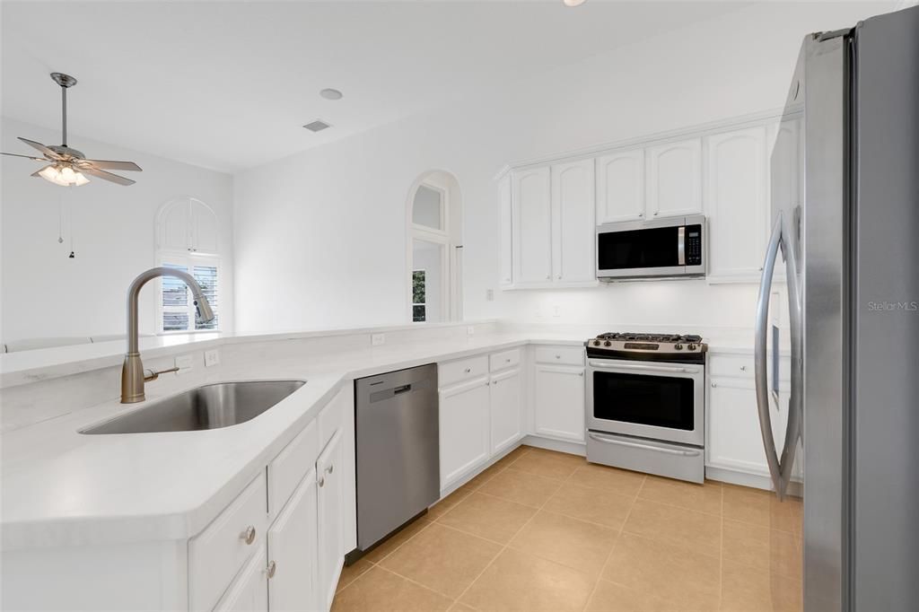 For Sale: $469,000 (4 beds, 2 baths, 2028 Square Feet)