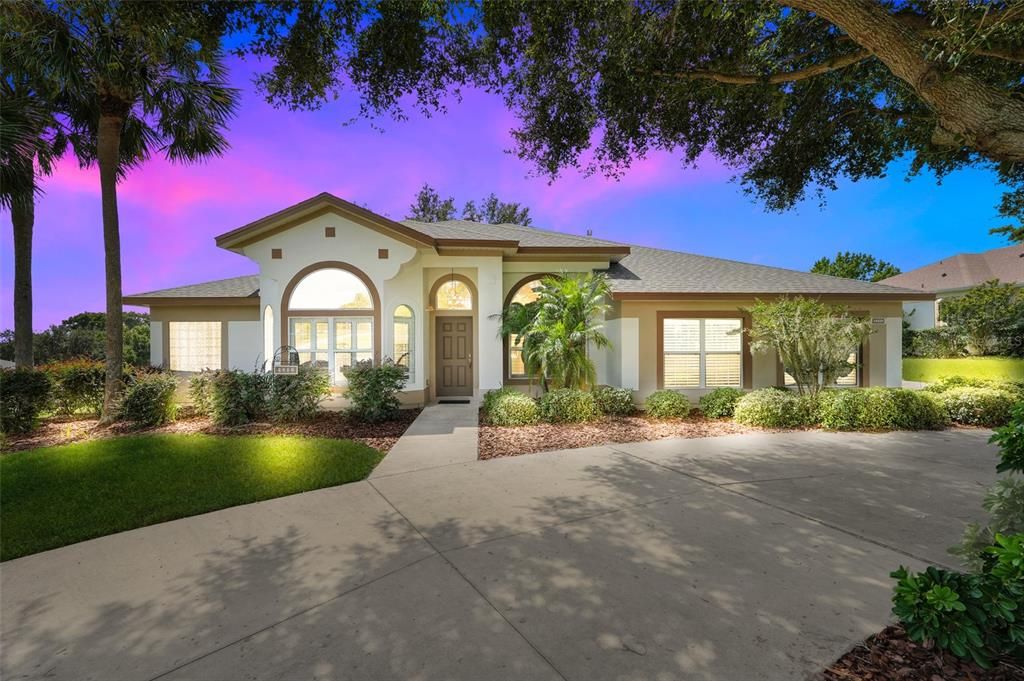 For Sale: $469,000 (4 beds, 2 baths, 2028 Square Feet)