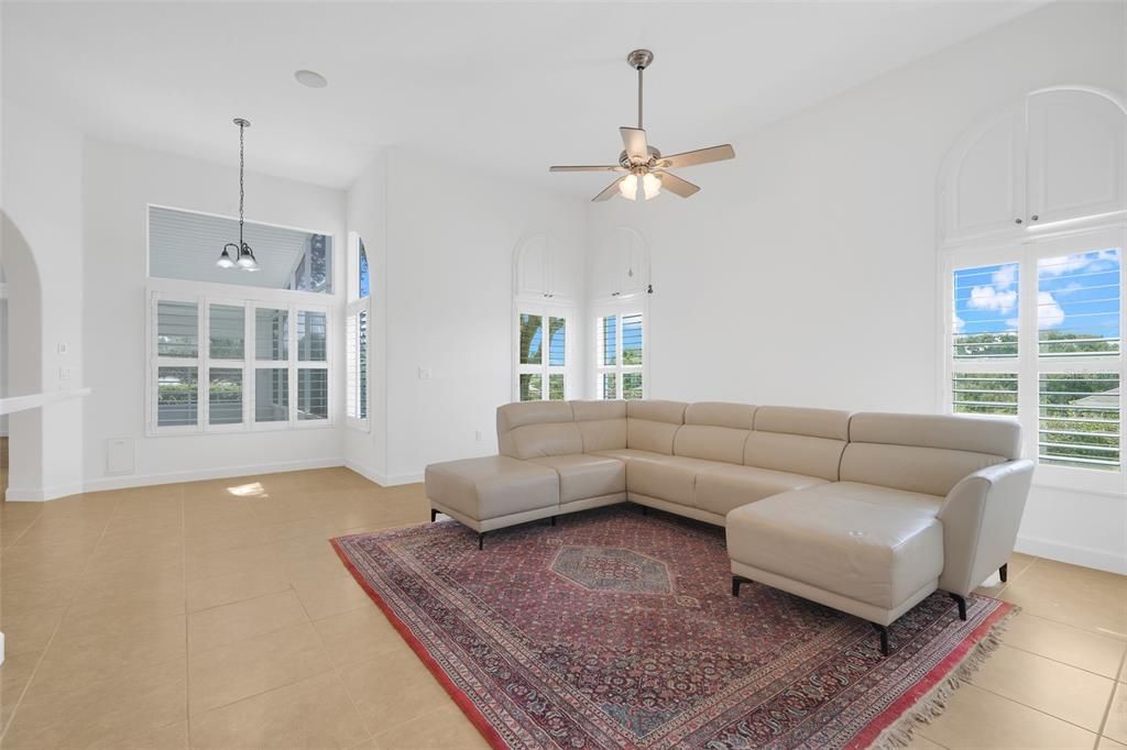 For Sale: $469,000 (4 beds, 2 baths, 2028 Square Feet)