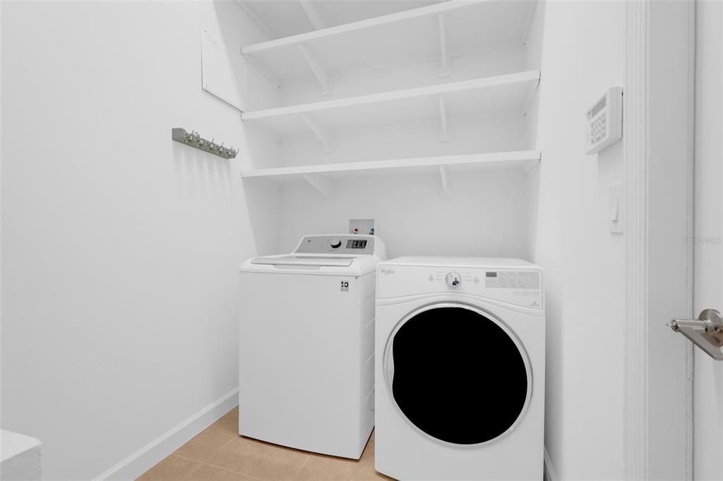 For Sale: $469,000 (4 beds, 2 baths, 2028 Square Feet)