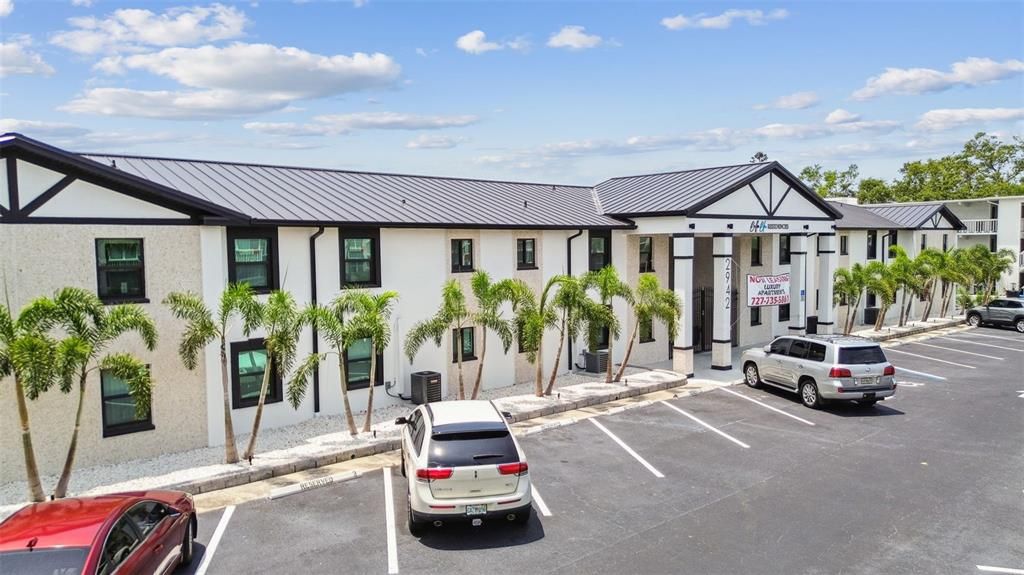 出租: $2,095 (1 贝兹, 1 浴室, 750 平方英尺)