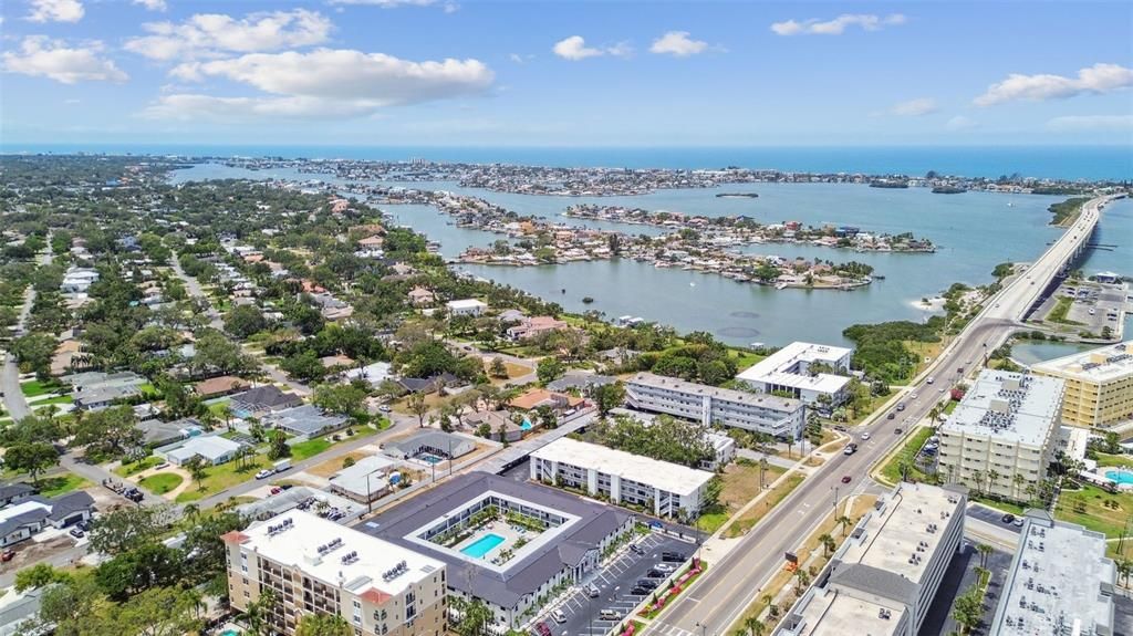 出租: $2,095 (1 贝兹, 1 浴室, 750 平方英尺)