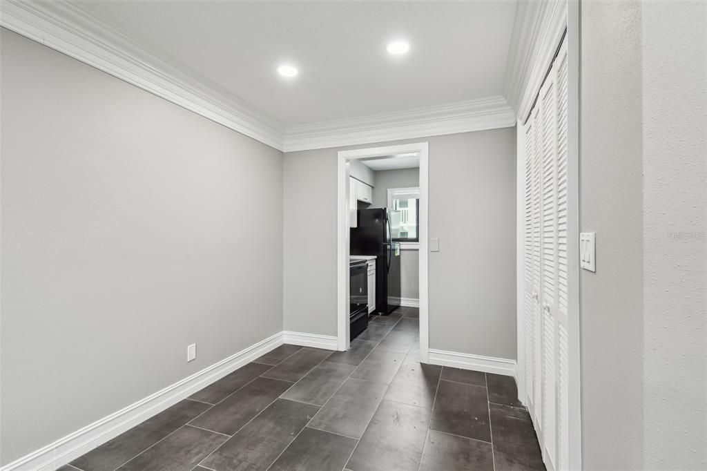 出租: $2,095 (1 贝兹, 1 浴室, 750 平方英尺)