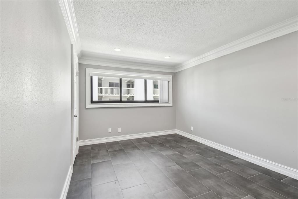 出租: $2,095 (1 贝兹, 1 浴室, 750 平方英尺)