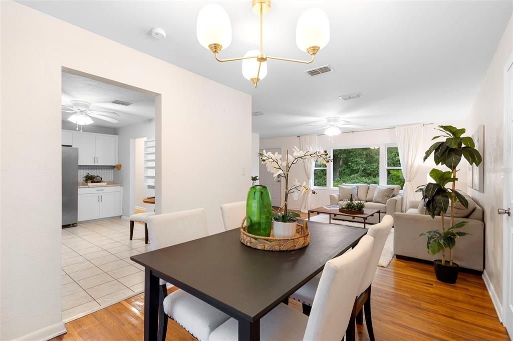 Active With Contract: $279,000 (3 beds, 1 baths, 1391 Square Feet)