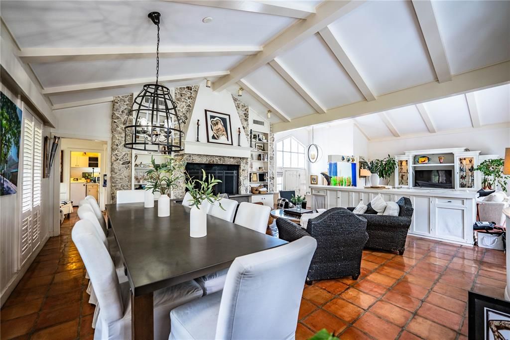 For Sale: $825,000 (4 beds, 2 baths, 3502 Square Feet)