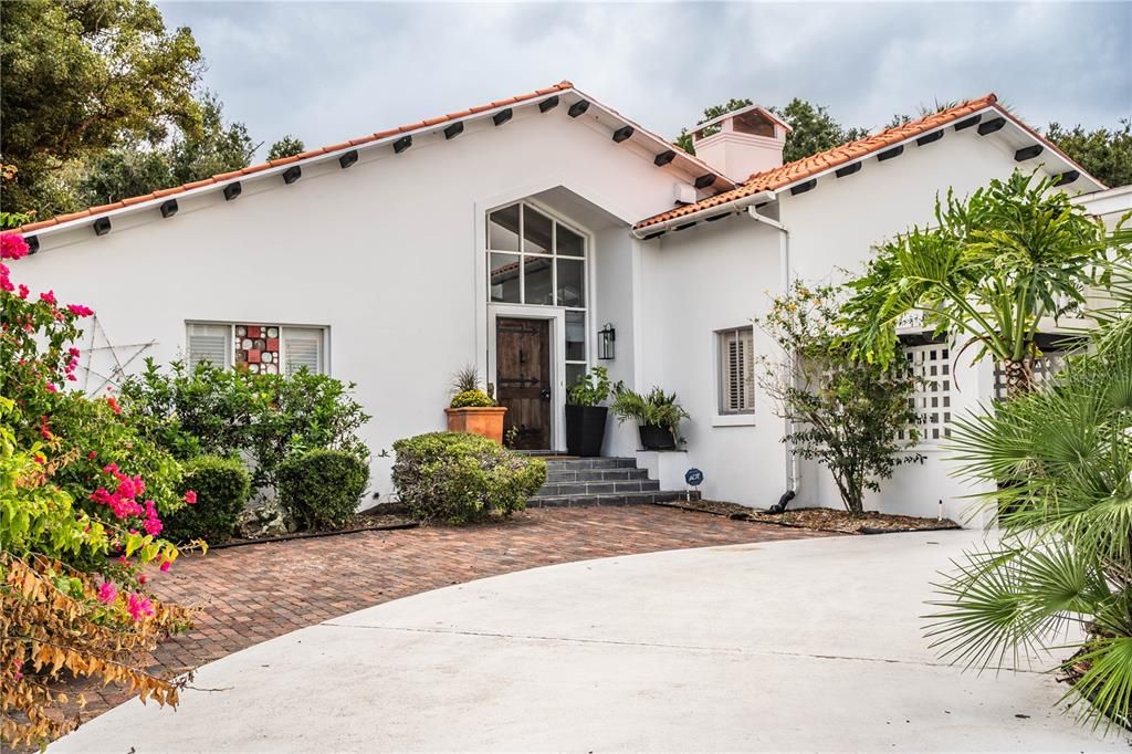 For Sale: $825,000 (4 beds, 2 baths, 3502 Square Feet)