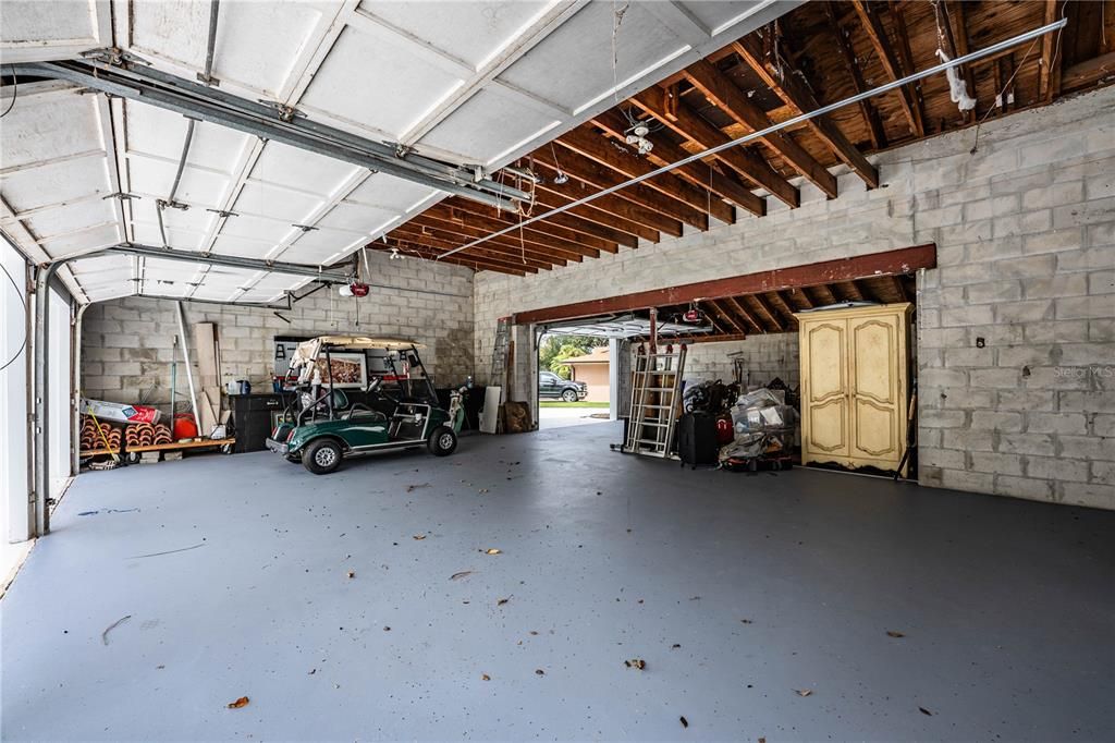 For Sale: $825,000 (4 beds, 2 baths, 3502 Square Feet)