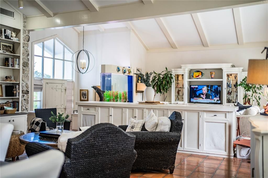 For Sale: $825,000 (4 beds, 2 baths, 3502 Square Feet)