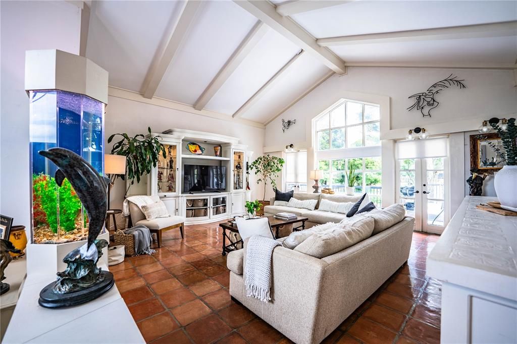 For Sale: $825,000 (4 beds, 2 baths, 3502 Square Feet)