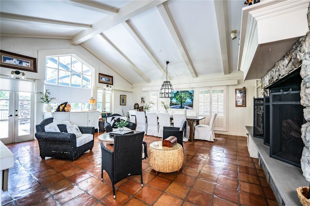 For Sale: $825,000 (4 beds, 2 baths, 3502 Square Feet)