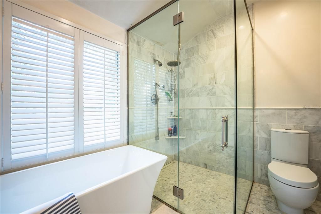 For Sale: $825,000 (4 beds, 2 baths, 3502 Square Feet)