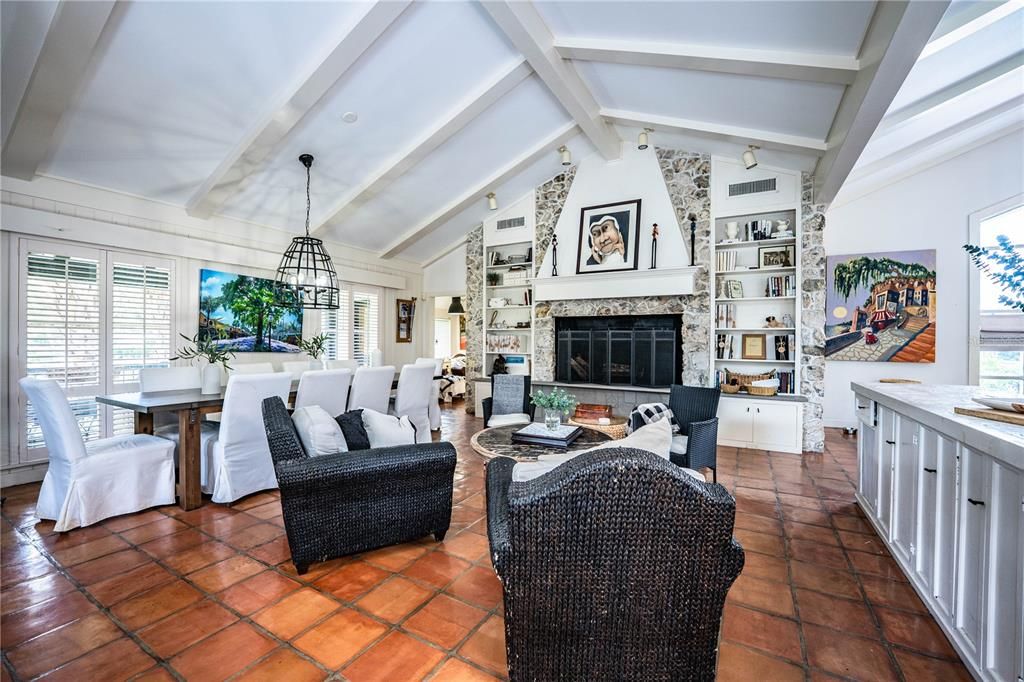 For Sale: $825,000 (4 beds, 2 baths, 3502 Square Feet)