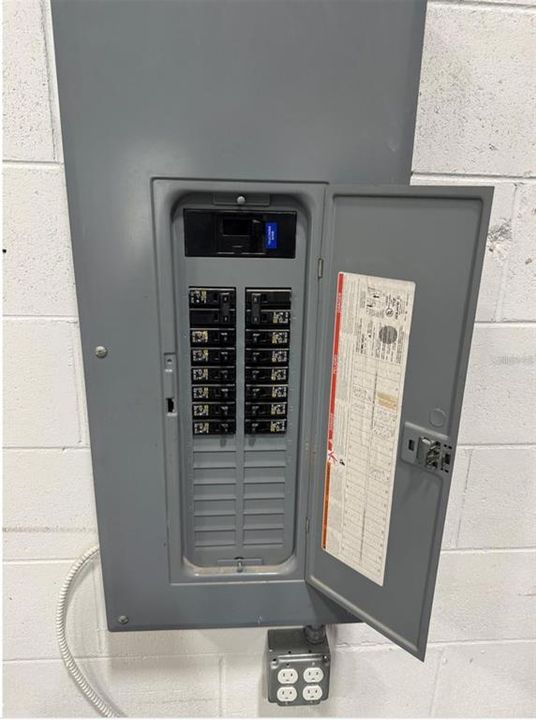 En Venta: $26,340 (0 camas, 0 baños, 1706 Pies cuadrados)