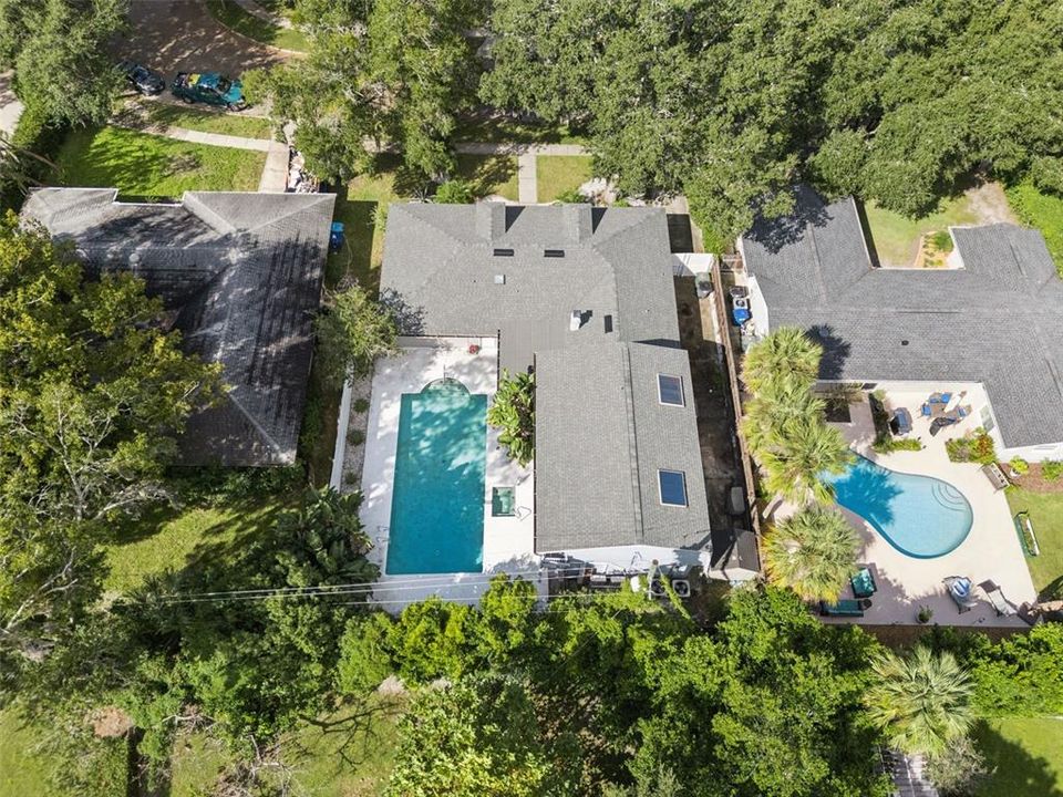 Activo con contrato: $739,000 (4 camas, 3 baños, 3538 Pies cuadrados)