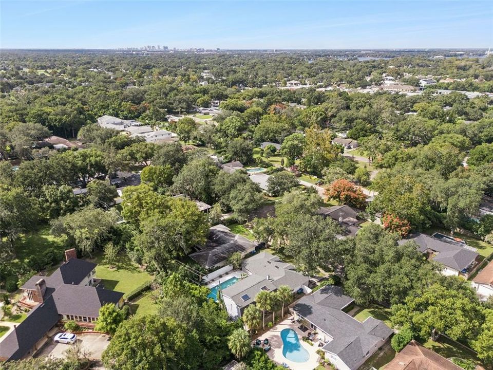 Activo con contrato: $739,000 (4 camas, 3 baños, 3538 Pies cuadrados)