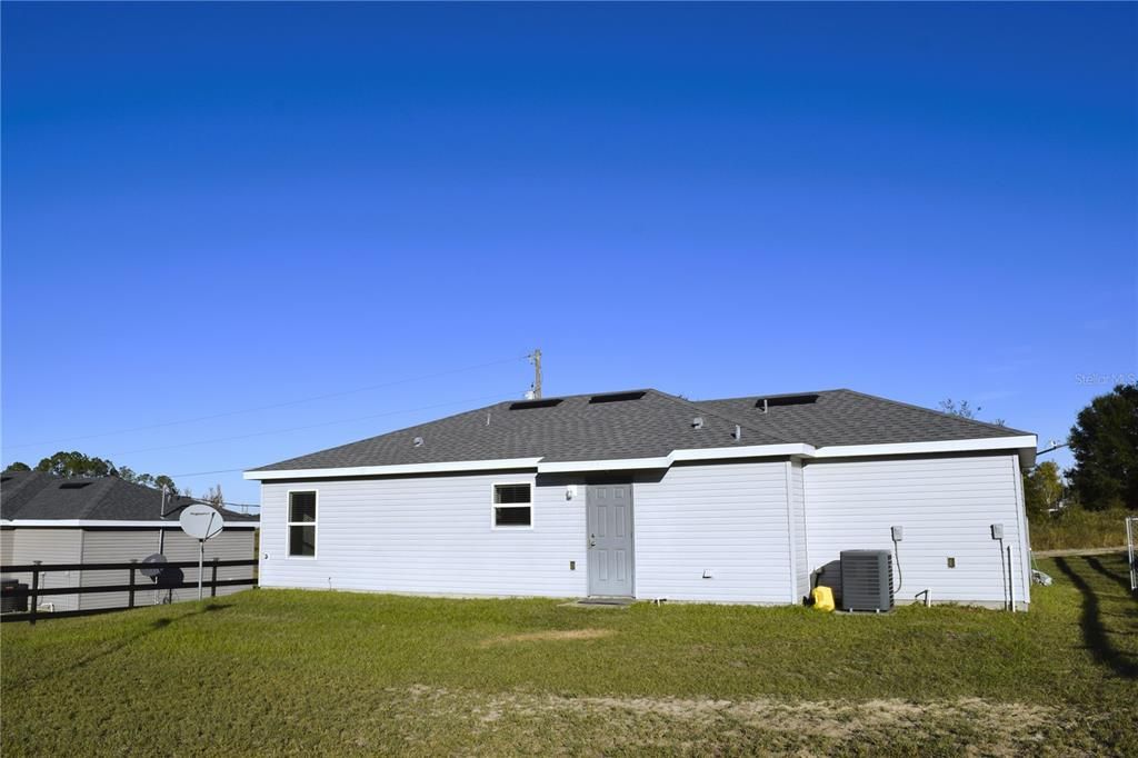 For Rent: $1,500 (3 beds, 2 baths, 1014 Square Feet)