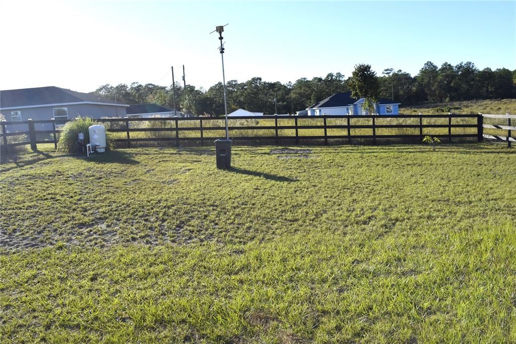 For Rent: $1,500 (3 beds, 2 baths, 1014 Square Feet)